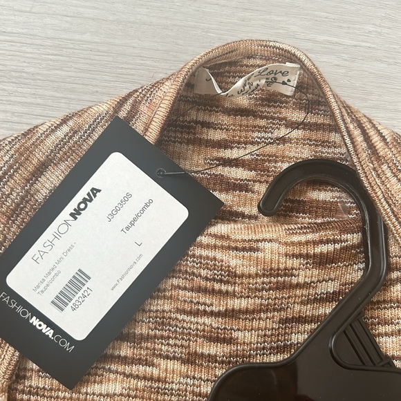 Fashion Nova Halter Dress - Picture 3 of 3